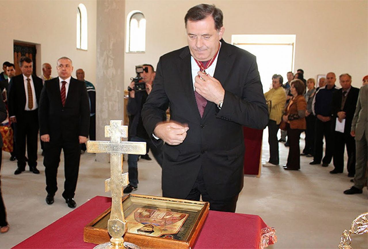 Dodik: Inzko je klaun i simpatizer nacističih zločina
