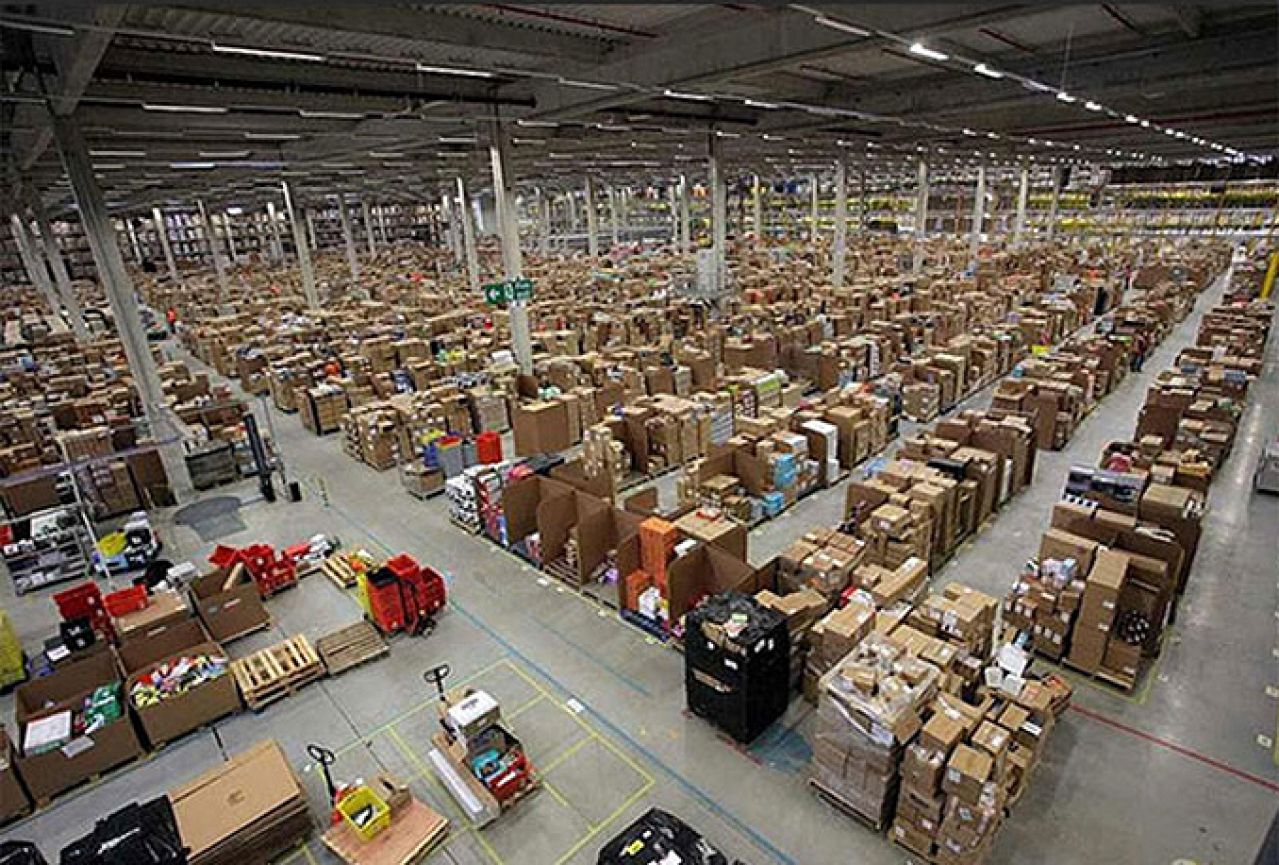 Amazon zapošljava 100.000 ljudi