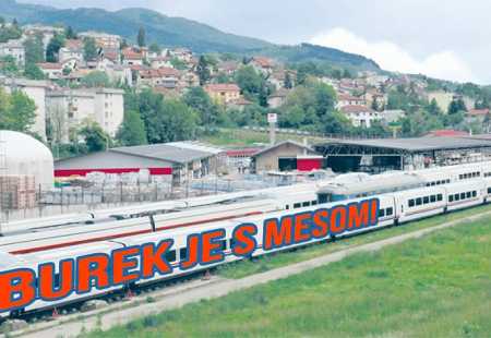 https://storage.bljesak.info/article/183329/450x310/vlak-burek-je-s-mesom.jpg