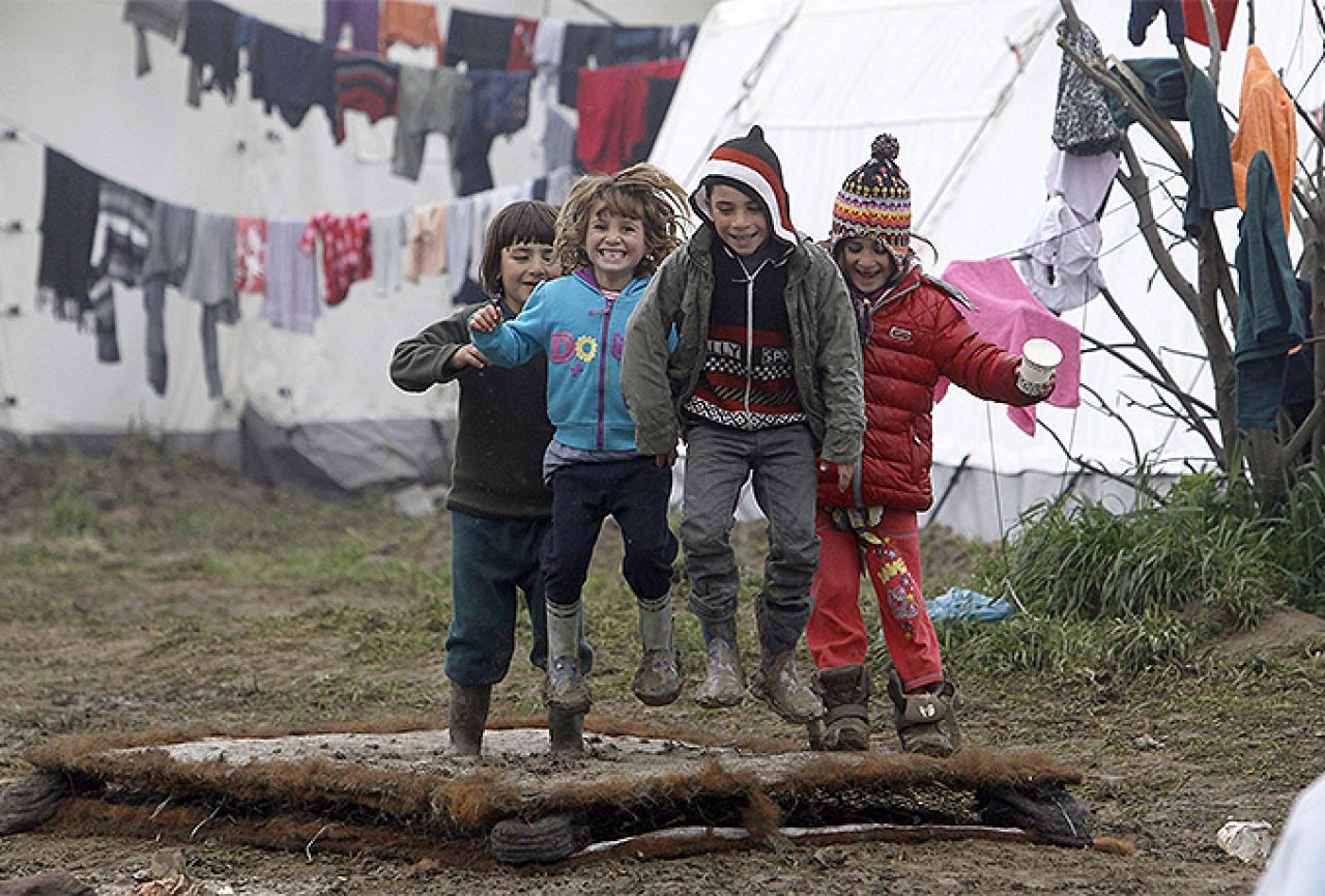 Tko će platiti zdravstvenu zaštitu izbjeglicama koje dođu u BiH?