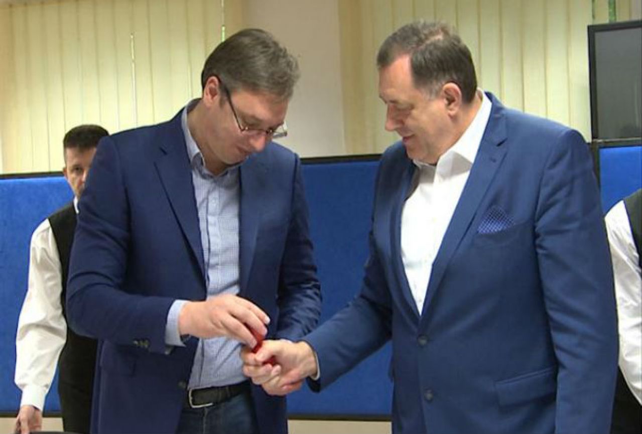 Vučić: Od Amerikanaca sam dobio informaciju o sankcijama Dodiku