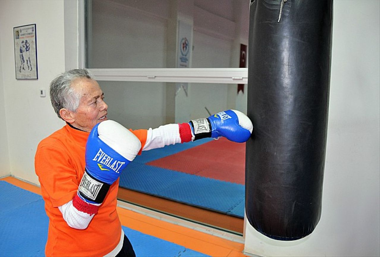 U 73. godini se odlučila početi baviti boksom 