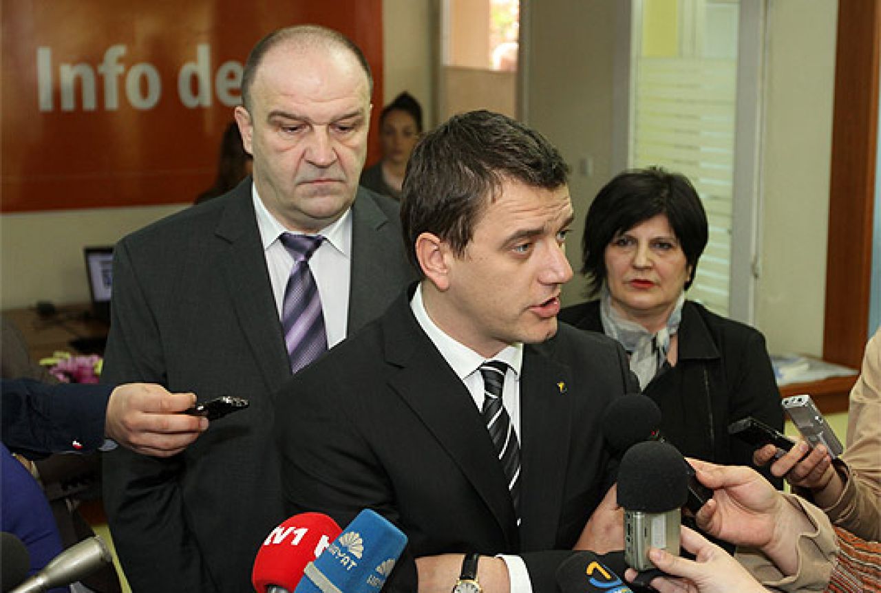 Ukinuta odluka o produženju pritvora Damiru Hadžiću
