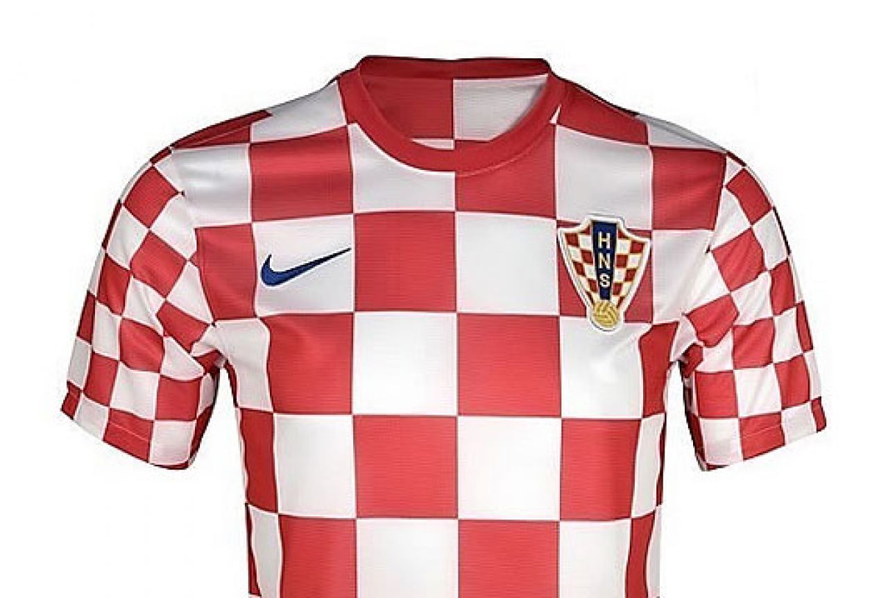 Europska unija mijenja hrvatski grb na dresovima?!