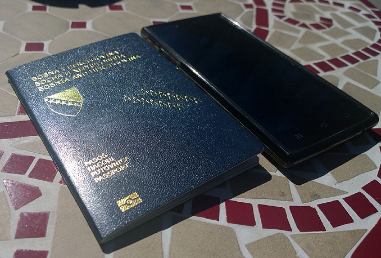 Neizvjesna nabavka bh. putovnica