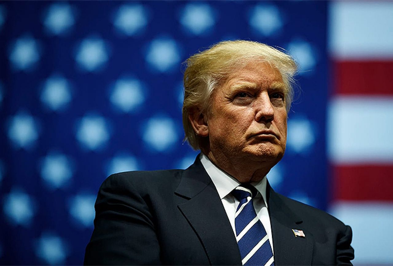  Trump dopušta ulazak u SAD svima koji vole njegovu zemlju
