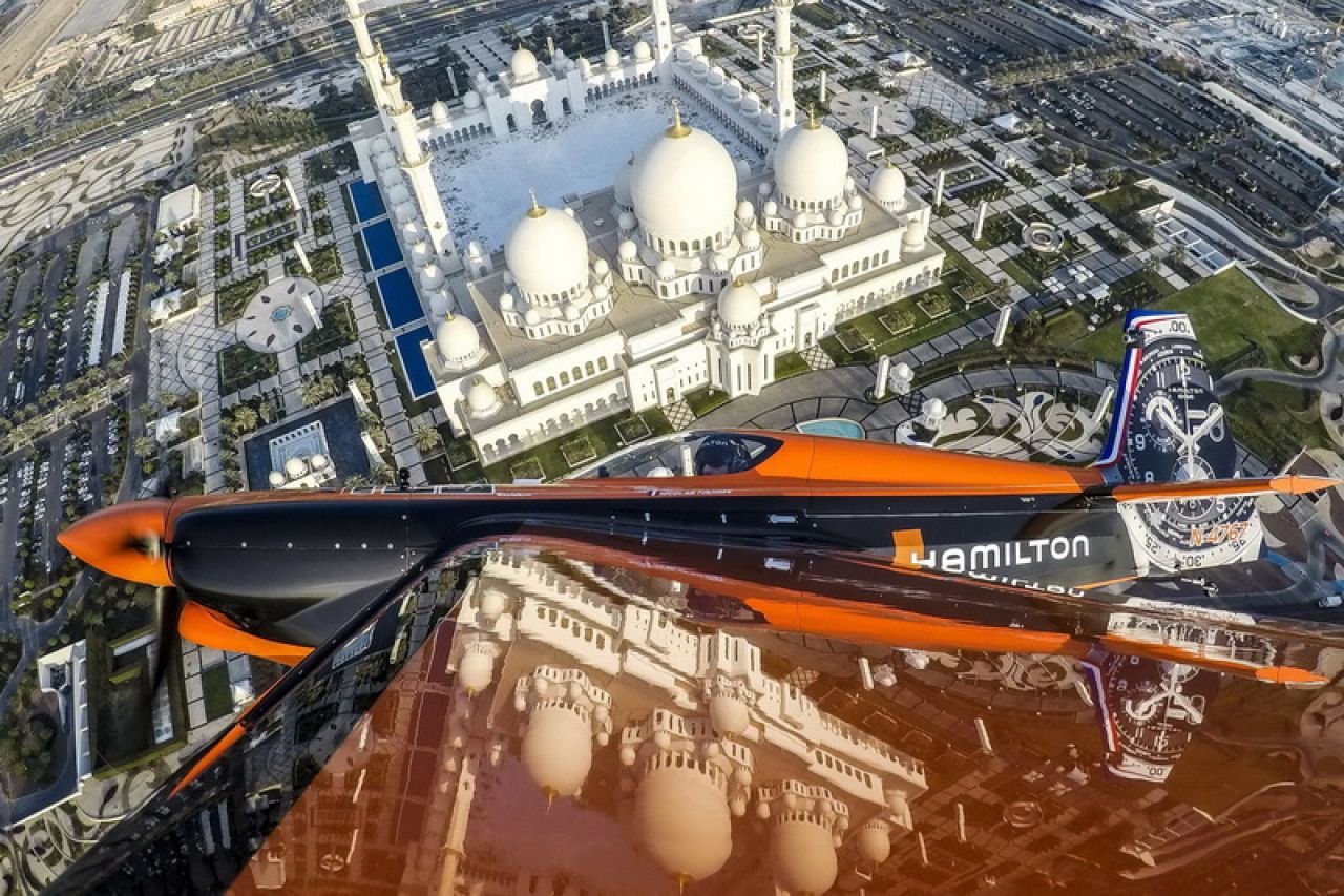 Piloti letjeli iznad predsjedničke palače u Abu Dhabiju
