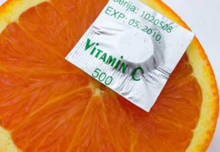 https://storage.bljesak.info/article/186560/450x310/vitamin-c-naranca-tabletaa.jpg