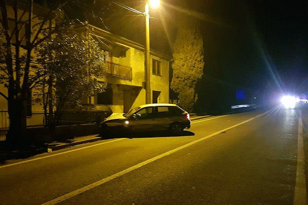 Mostar: Automobil sletio s ceste, tri osobe lakše ozlijeđene