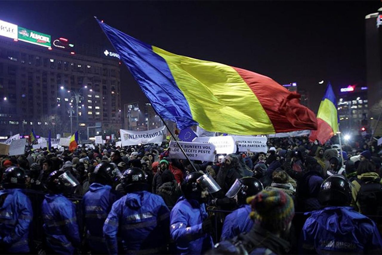 Prosvjednici ne odustaju: Rumunji traže ostavku vlade
