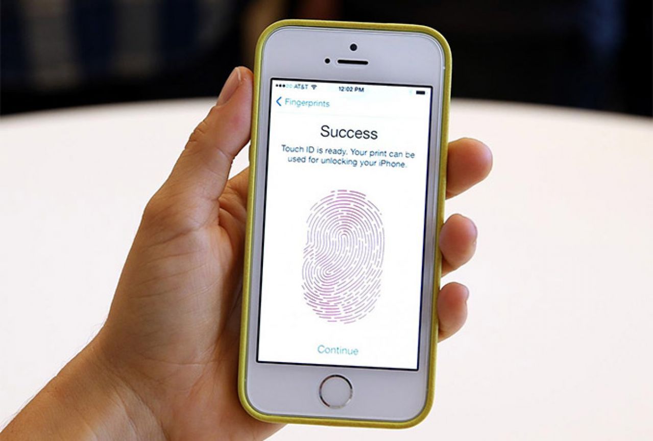 Jedan od budućih iPhonea mogao bi imati čitač otiska prsta u zaslonu