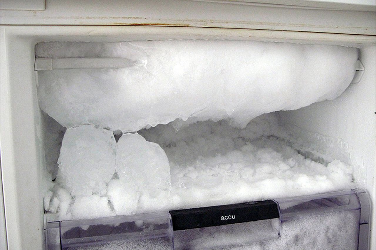 Genijalan trik - Kako spriječiti stvaranje leda u zamrzivaču