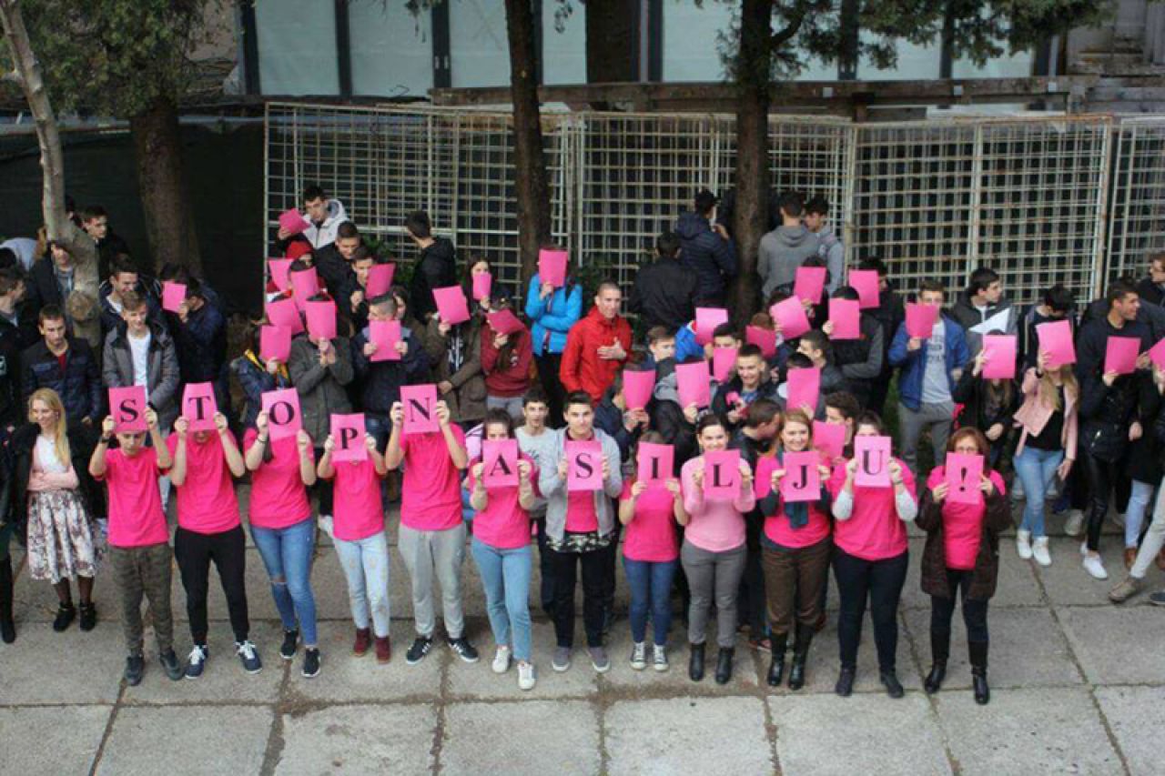 Stop nasilju rekli su učenici i profesori Srednje strojarske škole u Mostaru