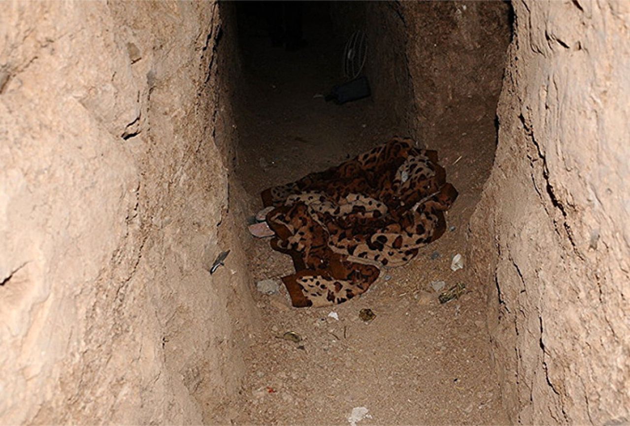 Irak: Kod Mosula pronađena masovna grobnica sa 4.000 tijela