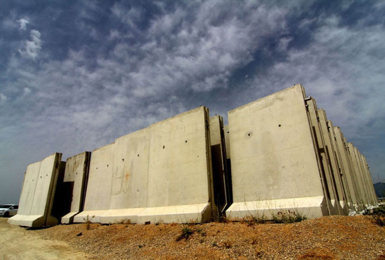 Turska već izgradila 290 km zida duž granice sa Sirijom