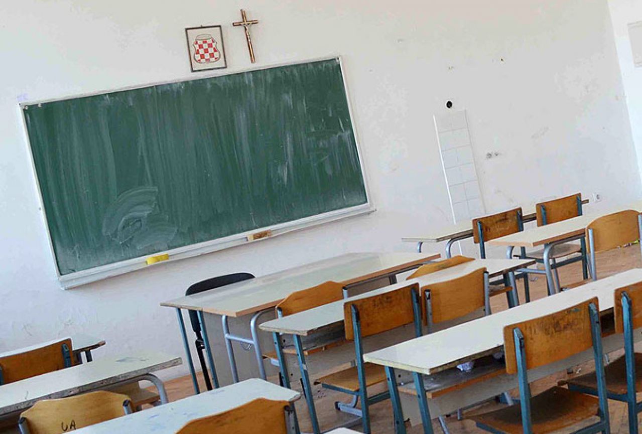 Vijeće Europe upozorilo BiH: Uklonite etničke ili religijske simbole iz svih obrazovnih institucija