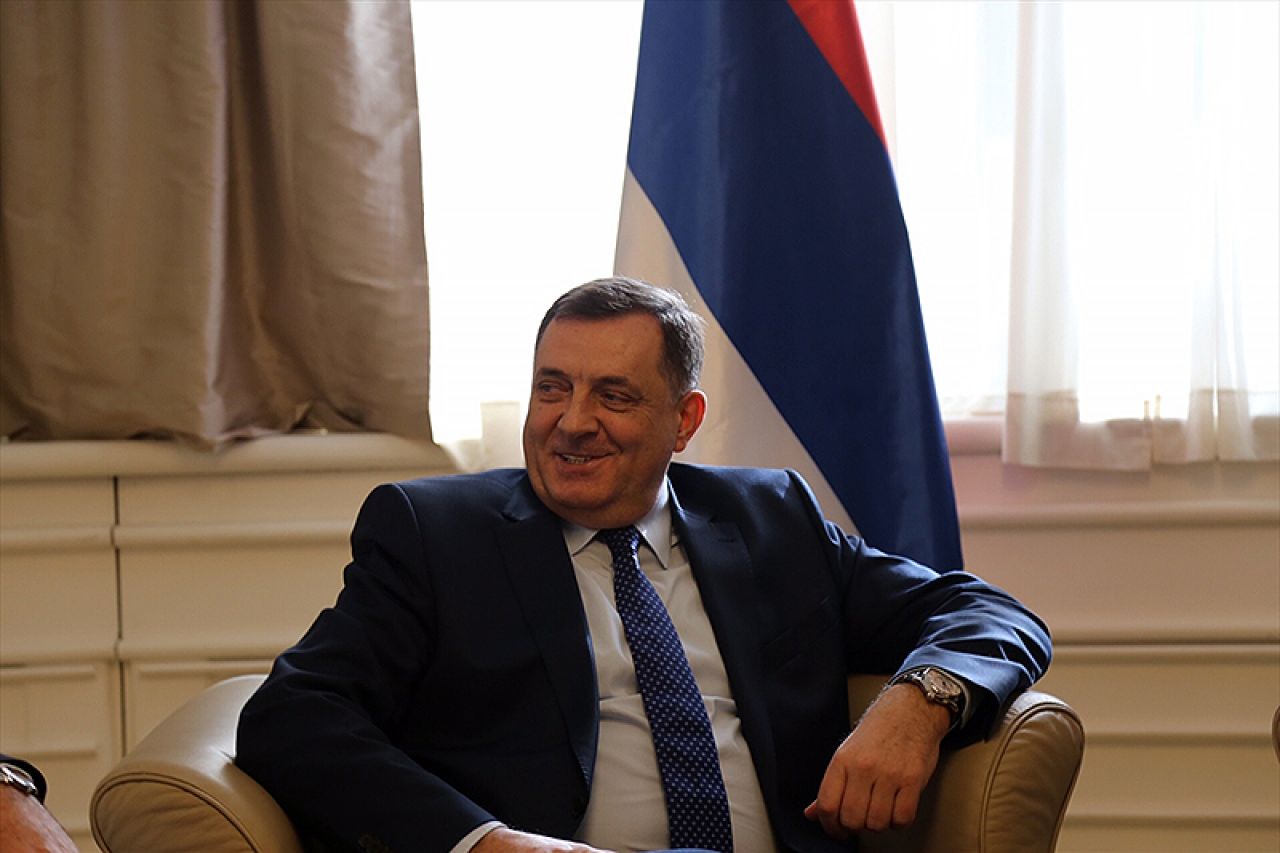 Dodik:  AID prati sve Srbe