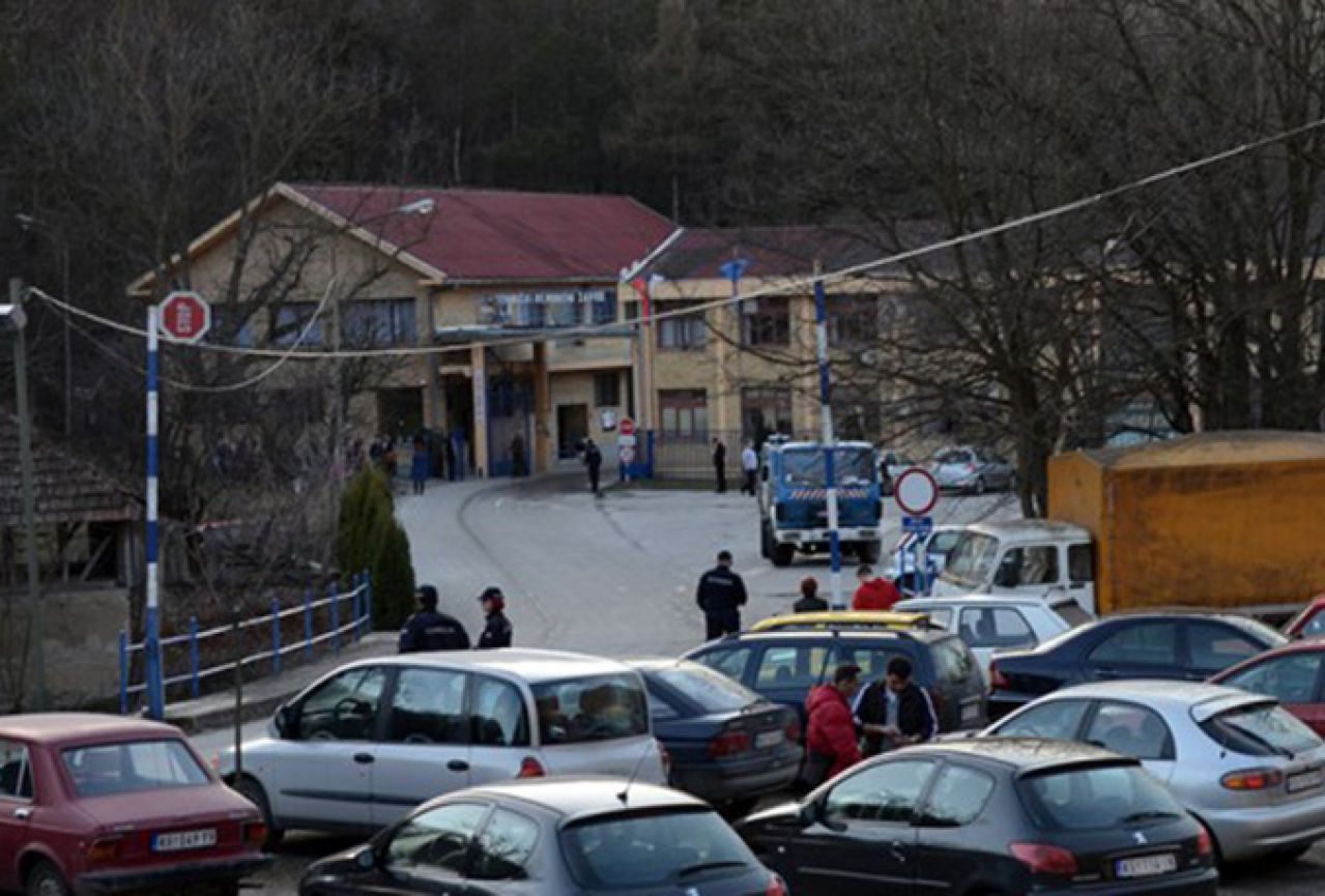 Epilog drame u Kragujevcu: Potpukovnik poginuo, 25 ozlijeđenih, 74 evakuiranih