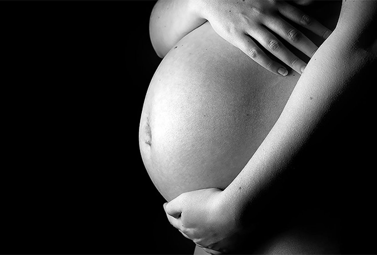 BiH nema sustavnu prenatalnu politiku