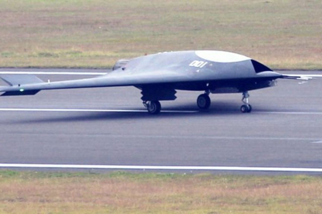 Kina počela s razvojem vojnog superdrona
