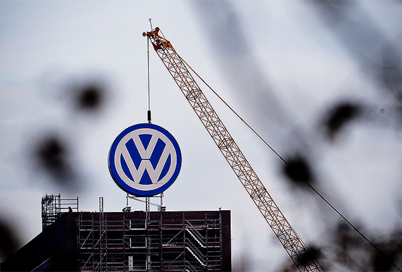 Čelnici Volkswagena  priznali da su lažirali testove 