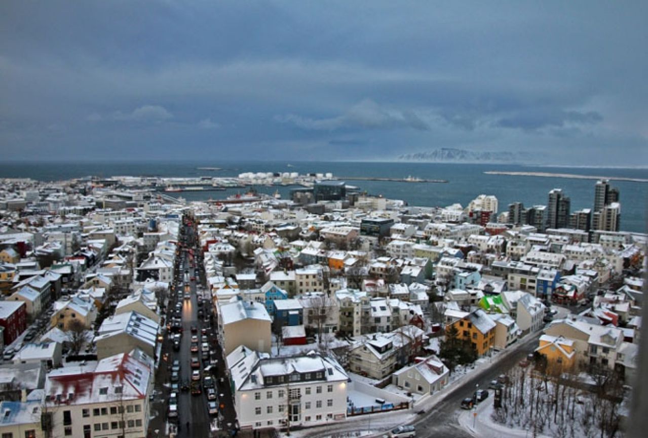 Island će svim radnicima omogućiti jednake plaće
