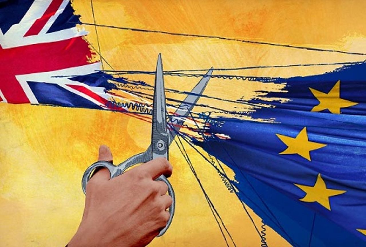 Usvojen nacrt zakona, Velika Britanija napušta EU