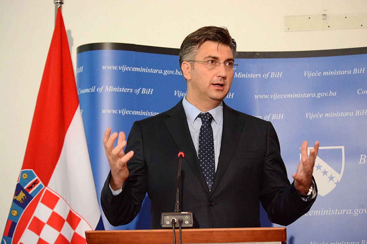 Plenković pozvao na racionalan i miran dijalog oko Agrokora