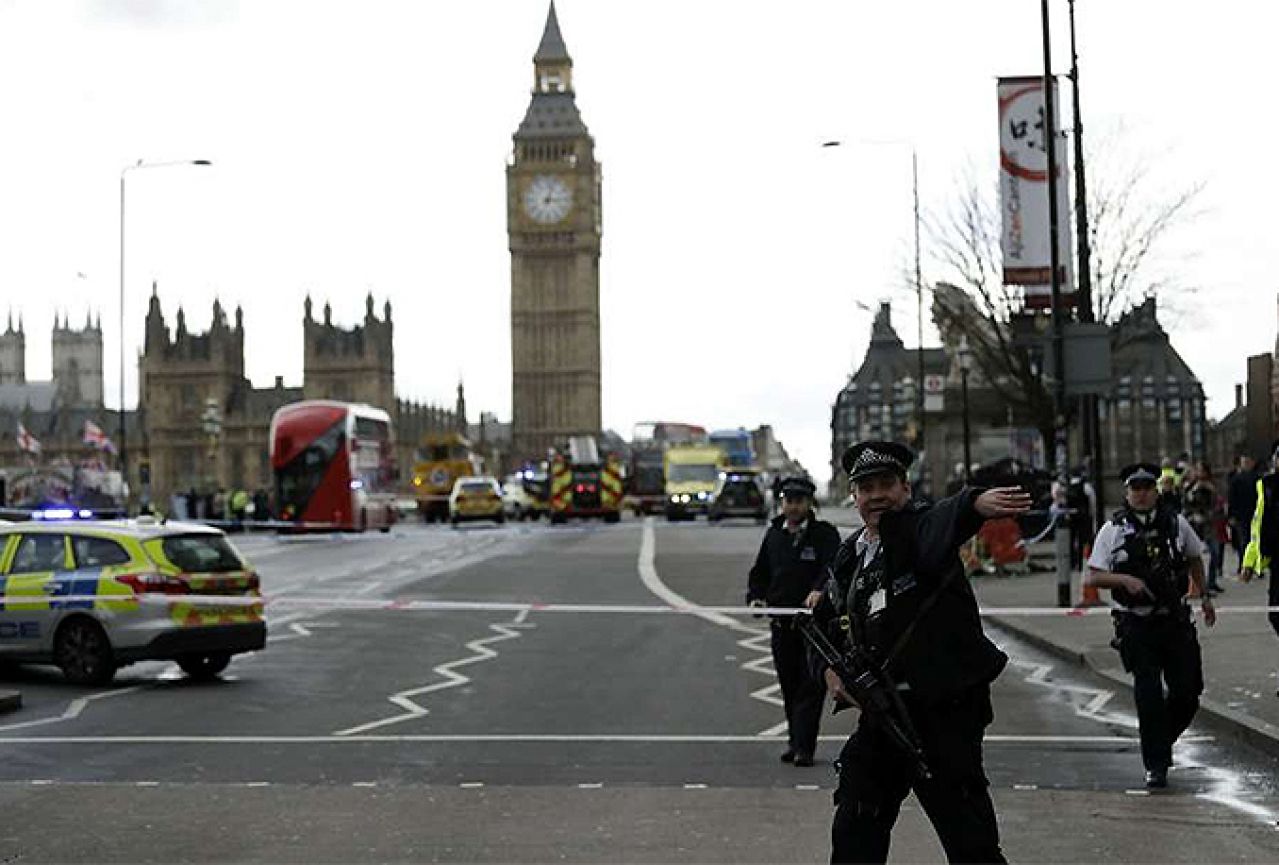 #WeAreNotAfraid: Građani Londona poslali poruku teroristima