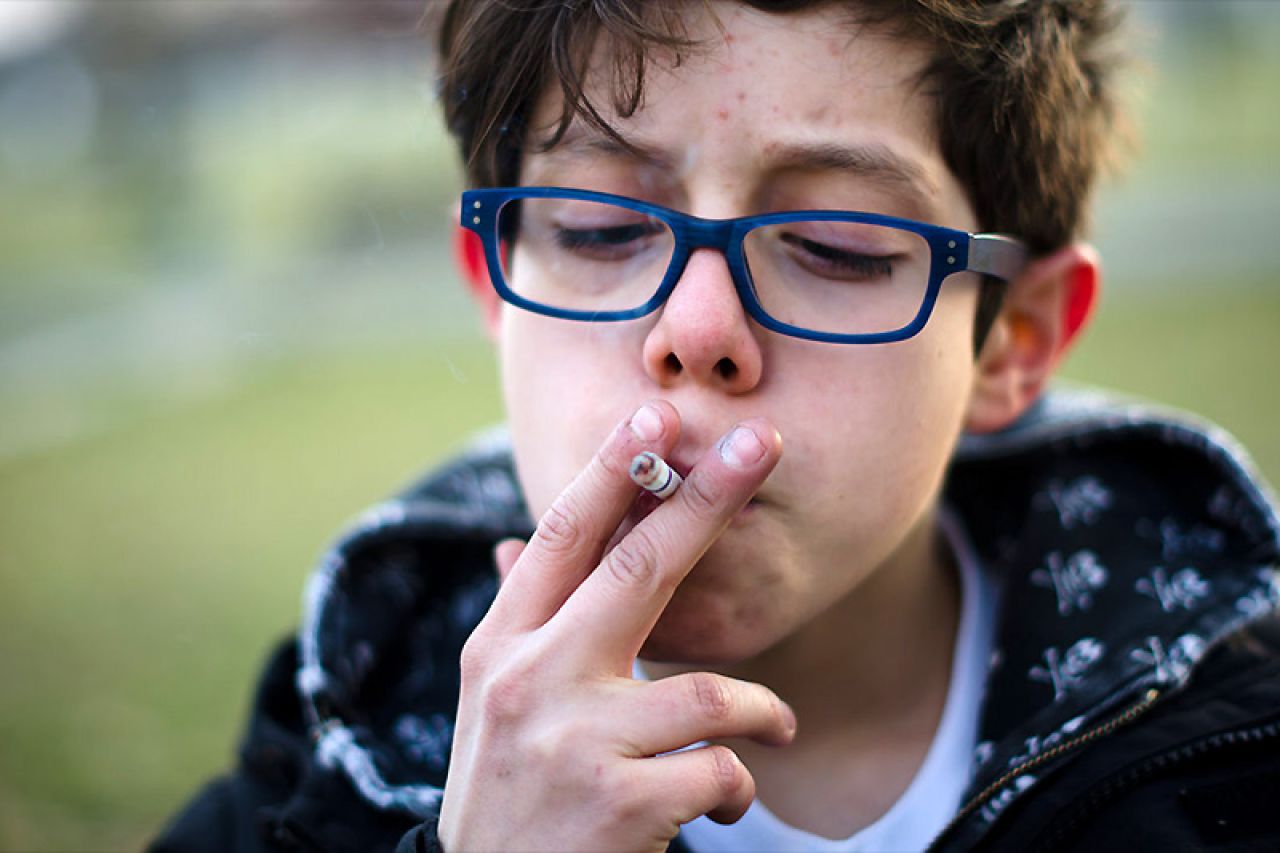 BiH: Svako šesto dijete u dobi od 13 do 15 godina je stalni pušač