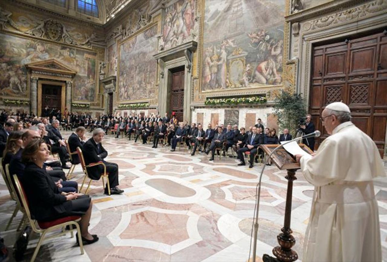 Papa Europi: Čovjek mora biti u središtu