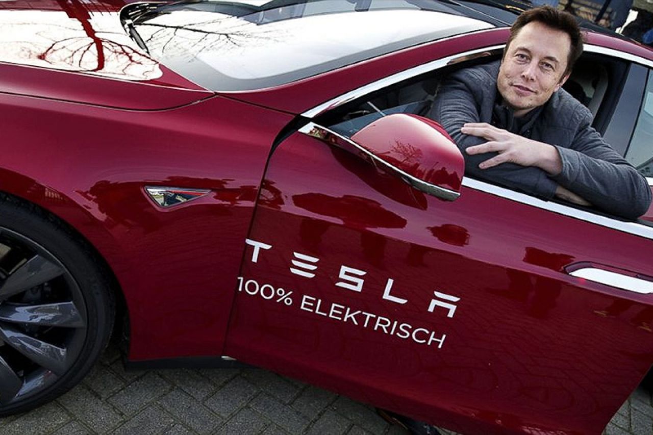 Zašto se Tesla Model 3 tako zove: Jer je Elon Musk bio idiot!?