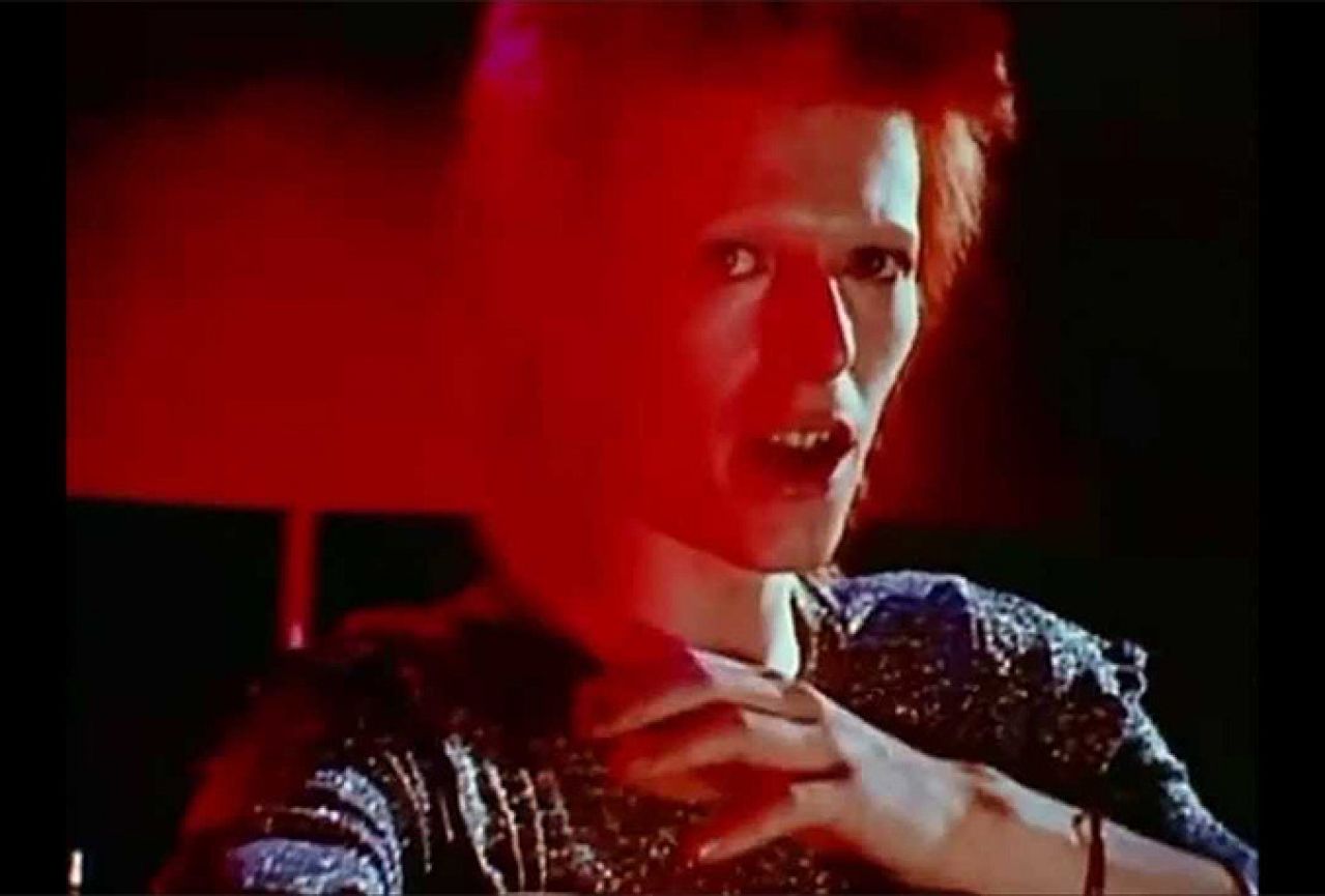 Probajte život na Marsu, u čast Davida Bowiea