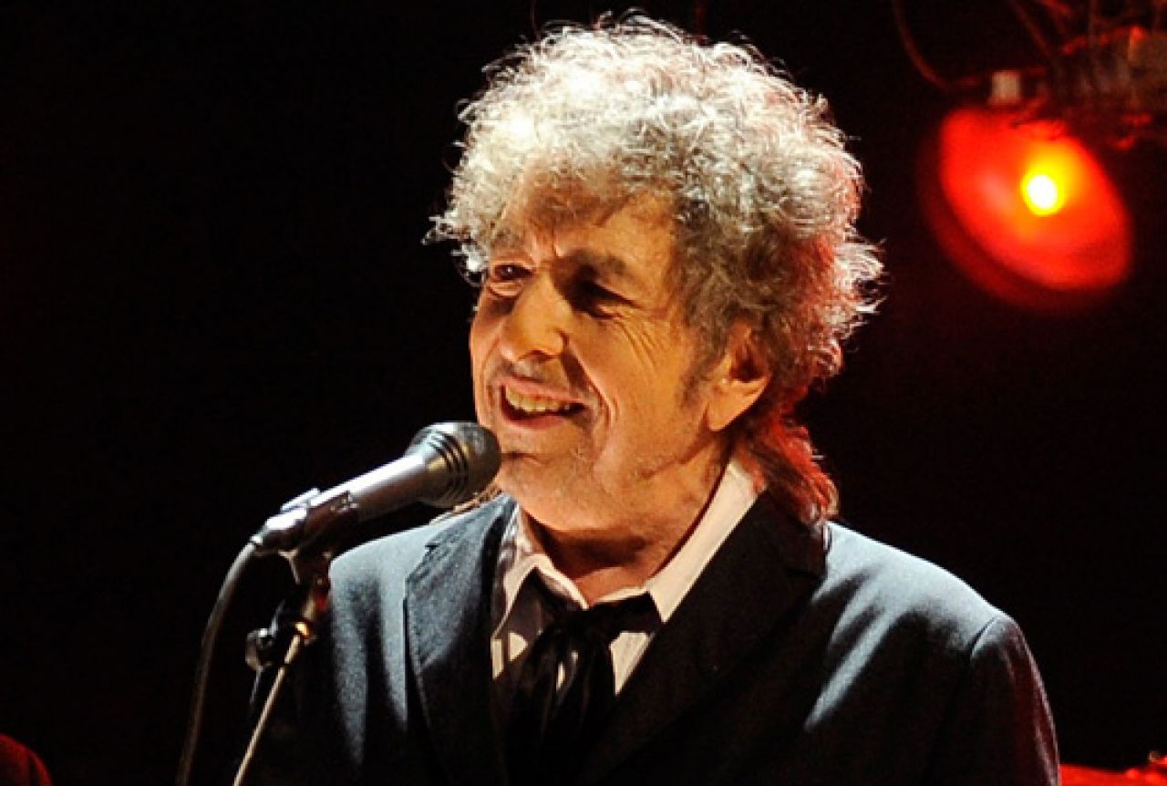 Bob Dylan u tajnosti primio Nobelovu nagradu za književnost za 2016.
