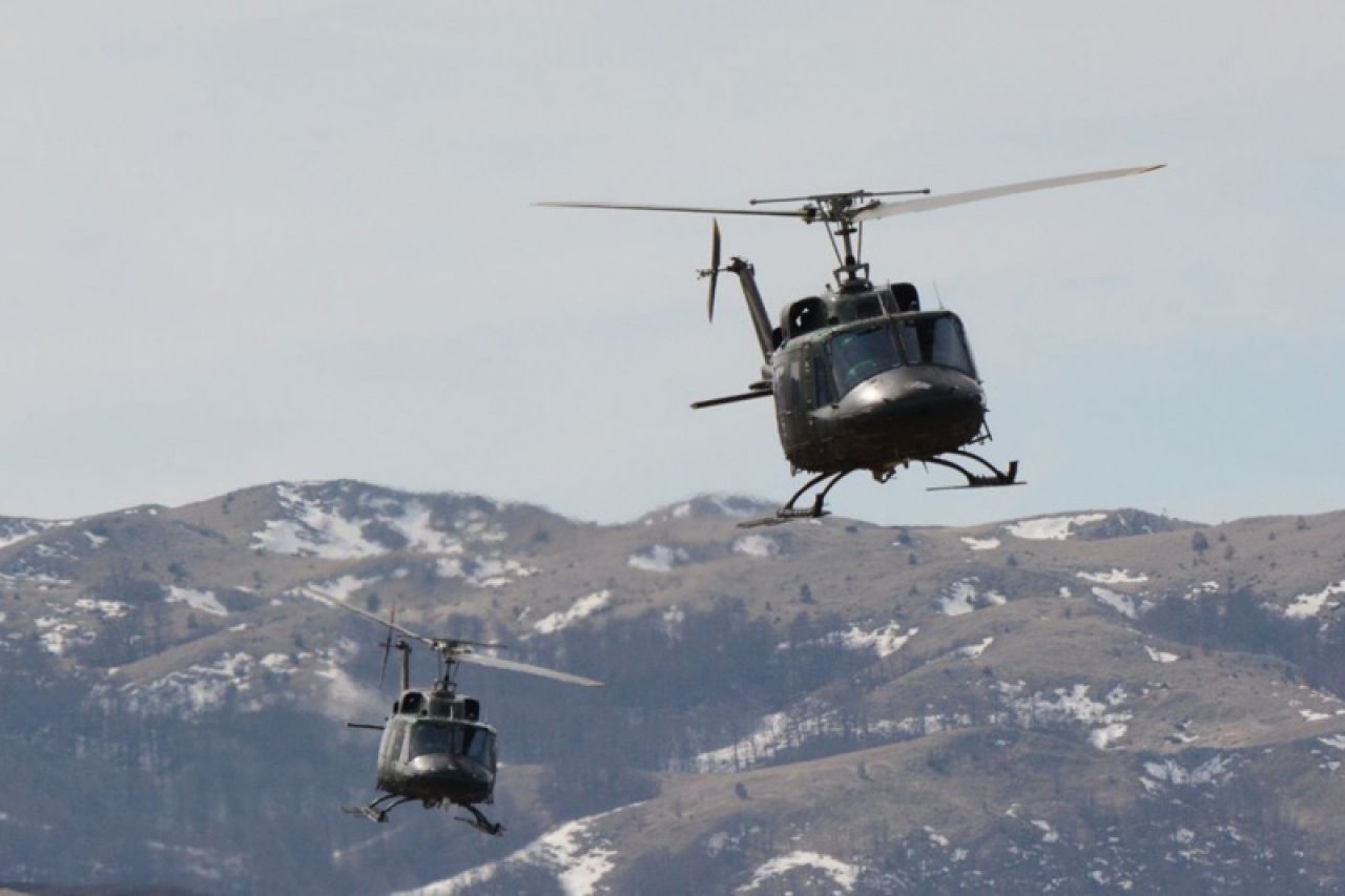 Požar na Boračkom još uvijek aktivan, dva helikoptera stigla u pomoć