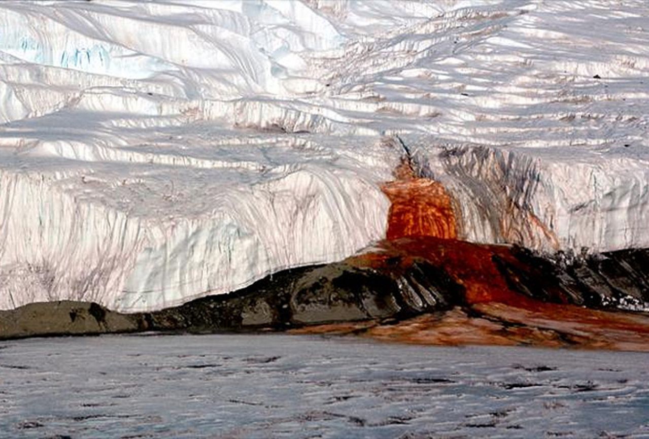 Krvavi slapovi - prava vrata u podzemlje Antarktike