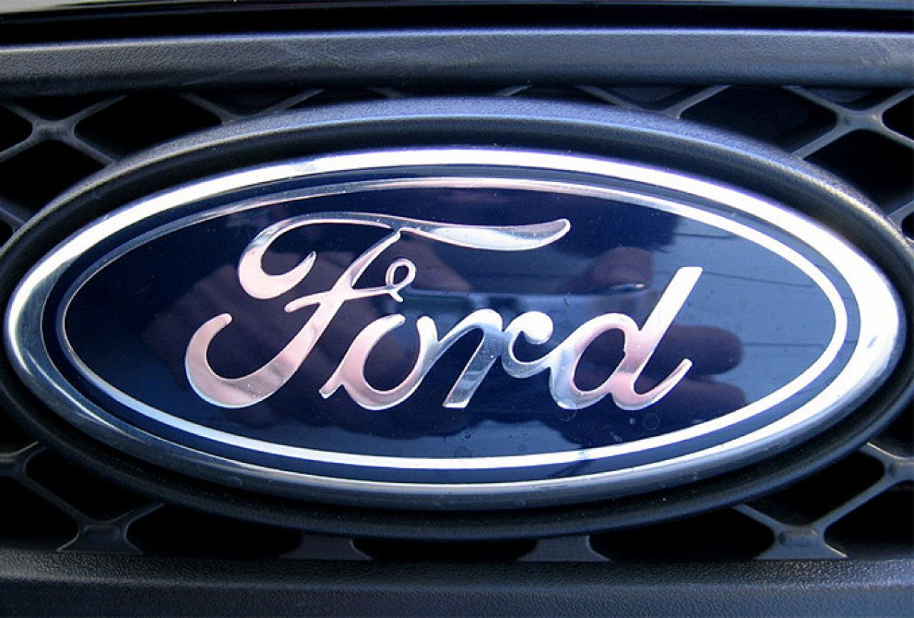 Значок машины Форд
