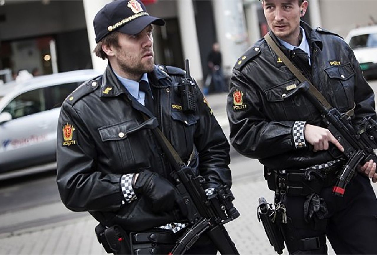 Norveška odlučila naoružati policiju nakon napada u Stockholmu