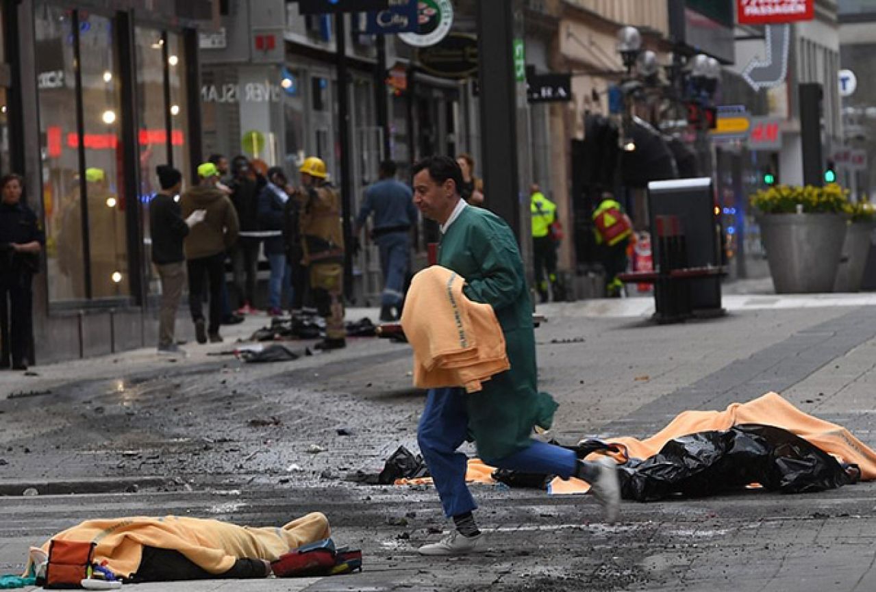 Stockholm: Najmanje četiri osobe poginule, 15 ozlijeđenih