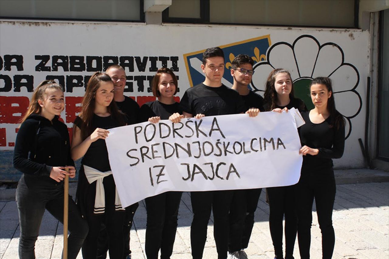 Maslinova grana u Mostaru kao podrška srednjoškolcima u Jajcu