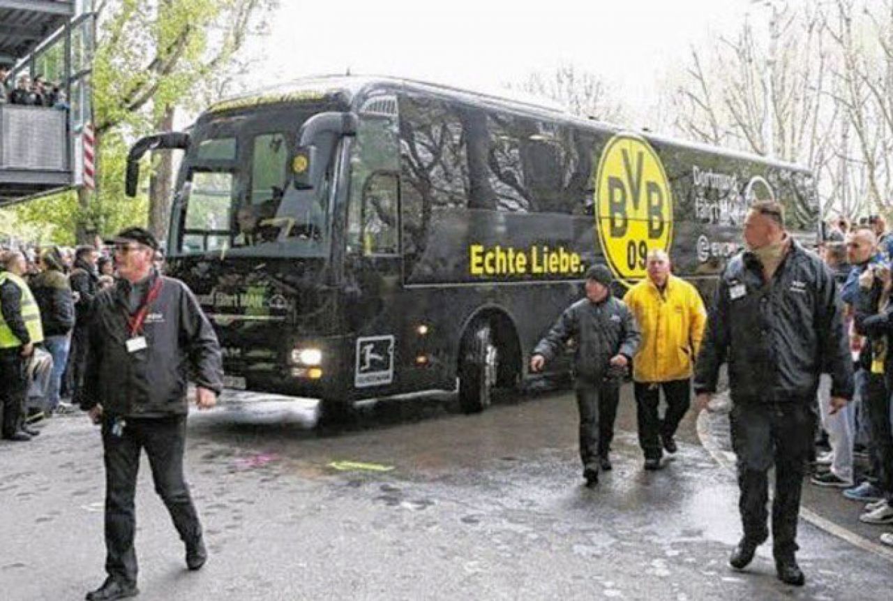 Eksplozije kod autobusa Borussije, ozlijeđen nogometaš Bartra