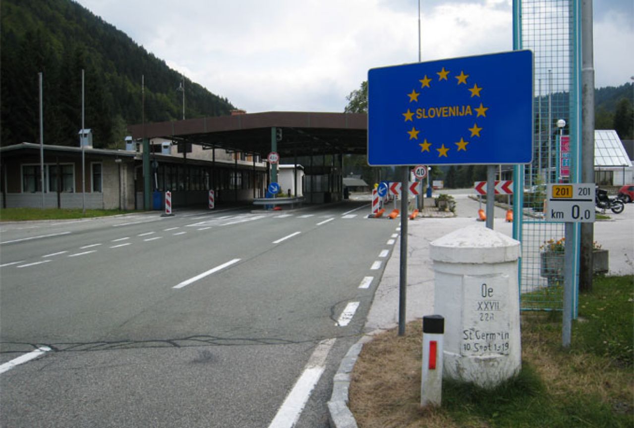 Slovenija ne odustaje od strožeg režima kontrole na granicama