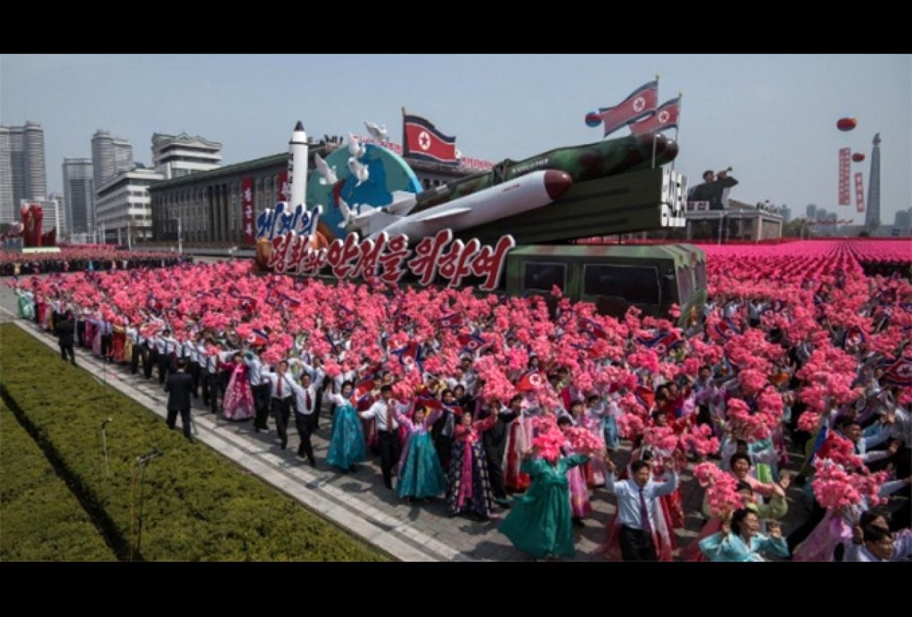 Sjeverna Koreja demonstracijom vojne sile proslavila 'Dan sunca'