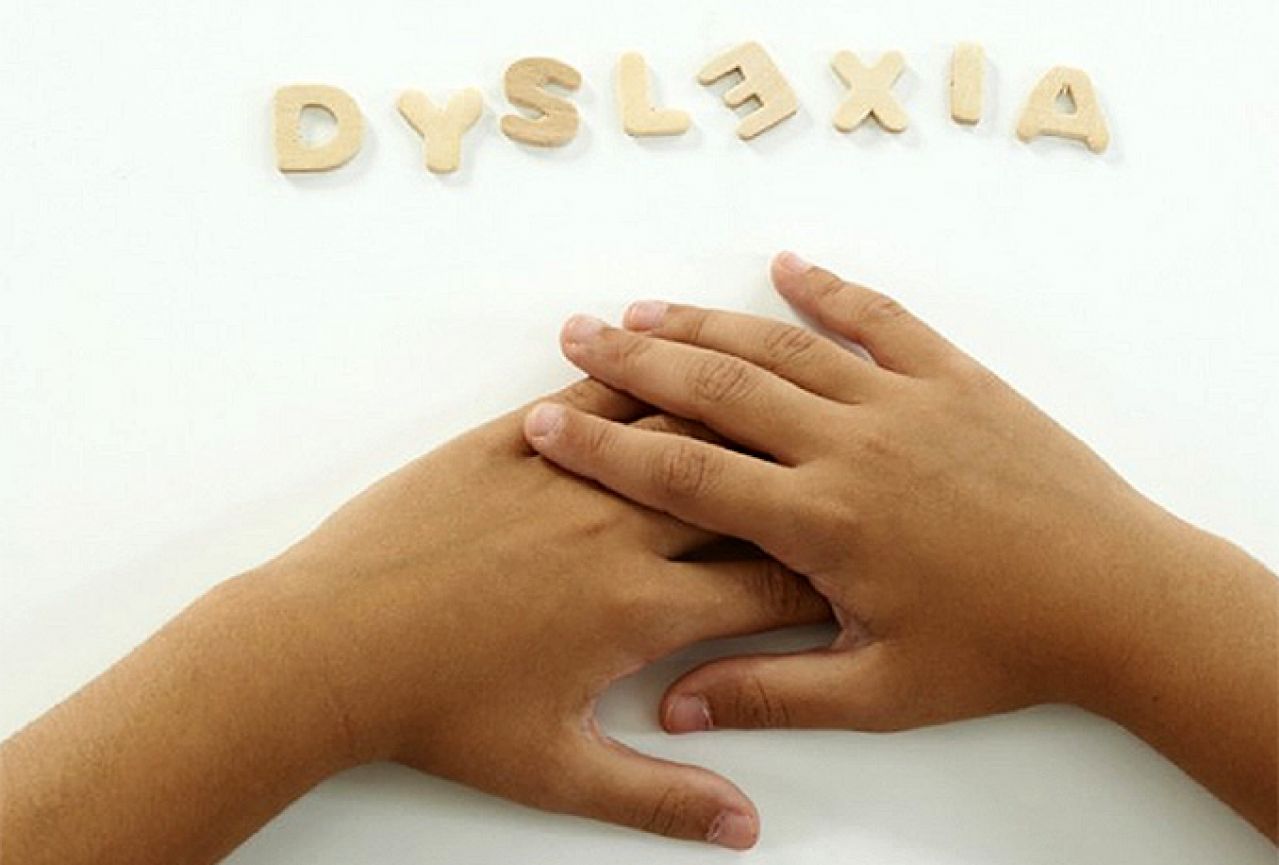 Učitelji učili o disleksiji