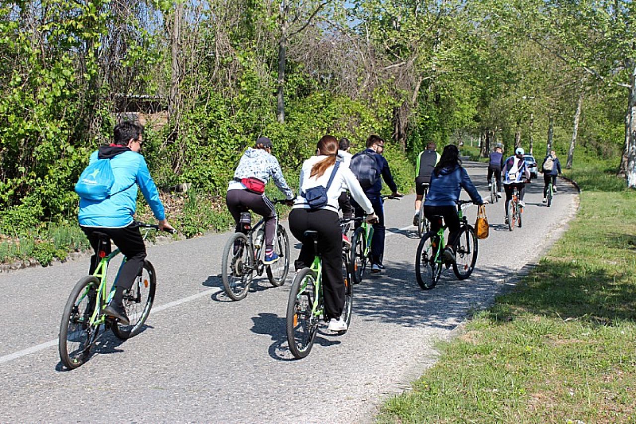 Biciklisti vozili Ćirinom stazom kroz Čapljinu za Dan planete Zemlje