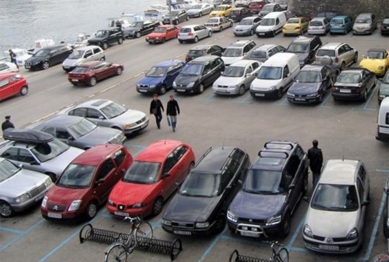 Ministarstvo obrane BiH ponudilo vozila na prodaju, nitko ih nije htio