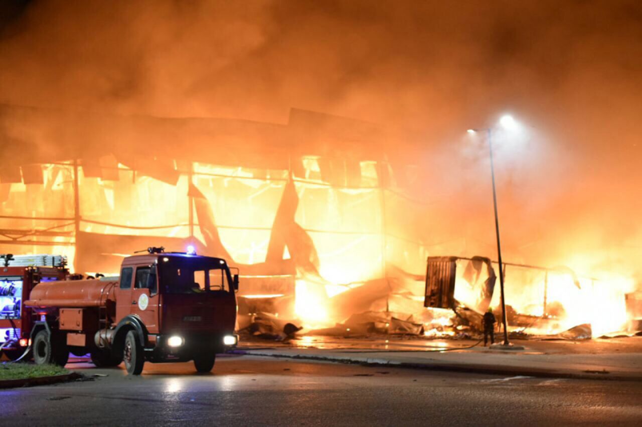 Mostarski SDP traži izvanrednu sjednicu Skupštine zbog požara u Bingu