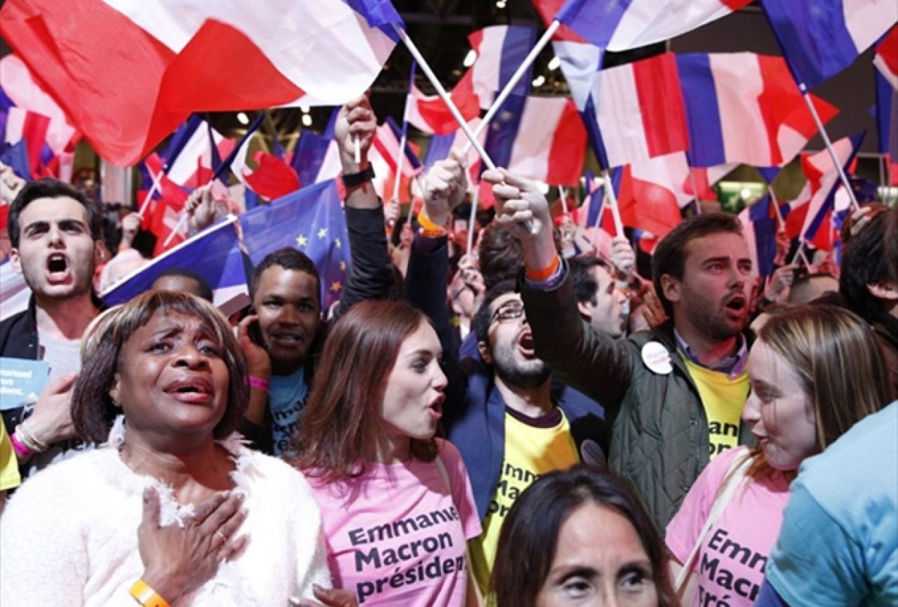 Sve oči uprte u Francusku: "Zemlja je na nesigurnom putu, odlučuje se budućnost EU"