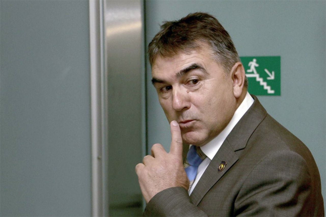 Salihović najavio kaznenu prijavu protiv Mektića
