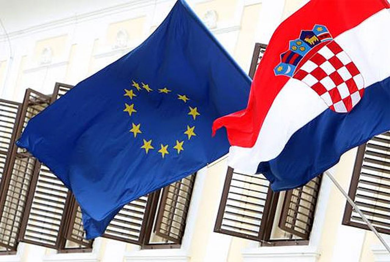 Sve manje hrvatskih građana smatra kako je u EU dobra stvar